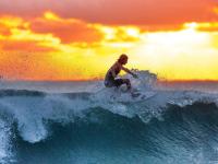 FB体育-克莱·汤普森末节19分神迹！鹈鹕最后三分钟逆转灰熊，诠释何为绝境克莱