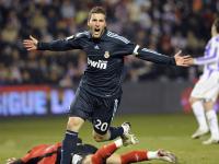 FB体育注册网址-武切维奇，撕裂快船防线的独舞