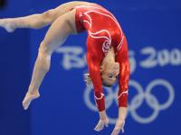 FB体育-独步巅峰，当完胜遇上火热—中国队与安赛龙的唯一性对话