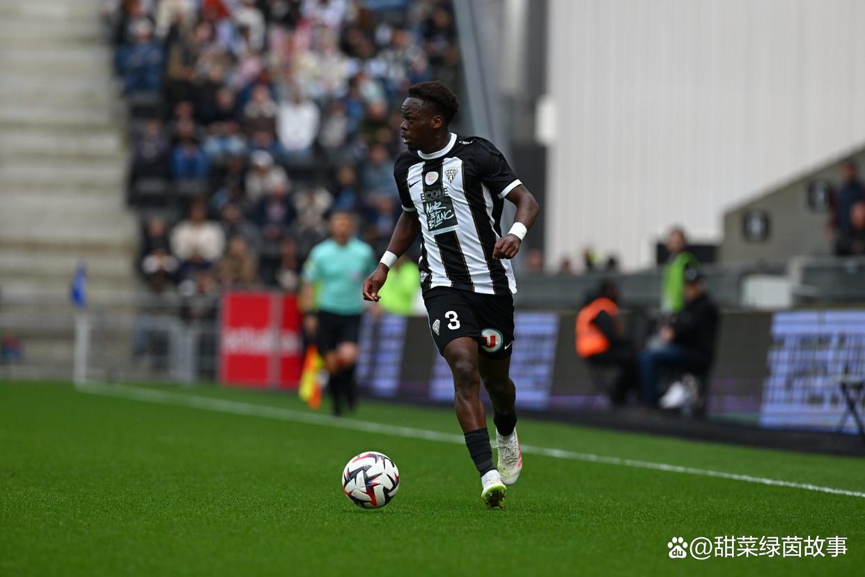 关于昂热主场逼平蒙彼利埃，保持不败的信息