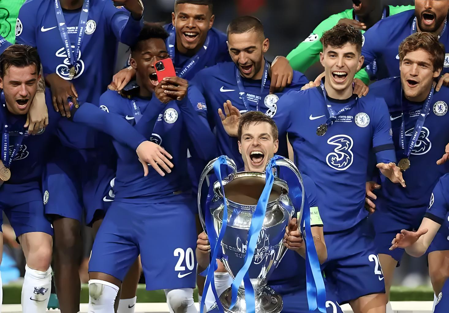 法国在欧锦赛中逆转胜克罗地亚，晋级四强