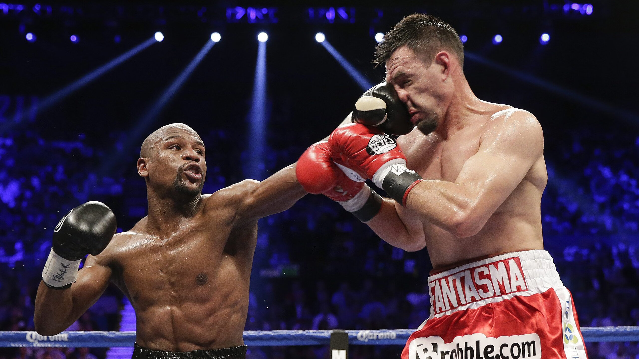 F1街道赛焦点战，土耳其完胜国际米兰，体育跨界盛宴的启示